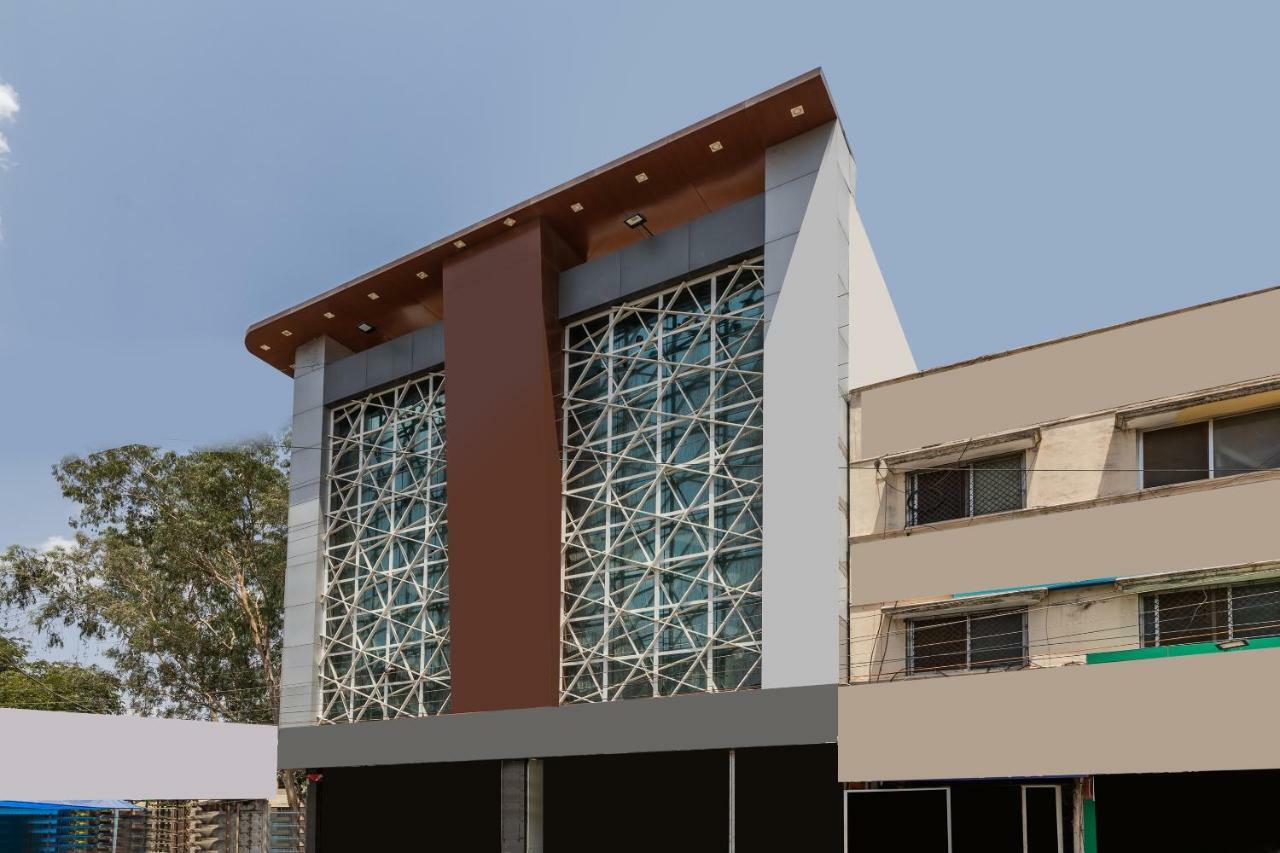 Oyo 41898 Balaji Palace Ratlām Eksteriør bilde